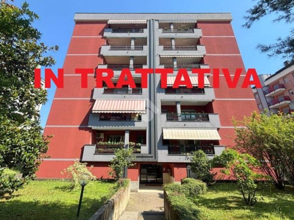appartamento in vendita a Rho in zona Terrazzano