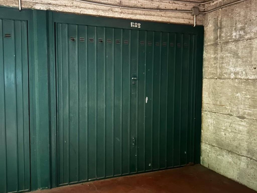 box auto in vendita a Rho in zona Castellazzo
