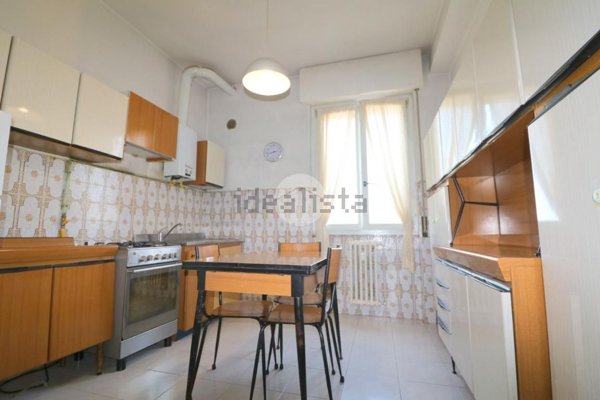 appartamento in vendita a Rho in zona Castellazzo