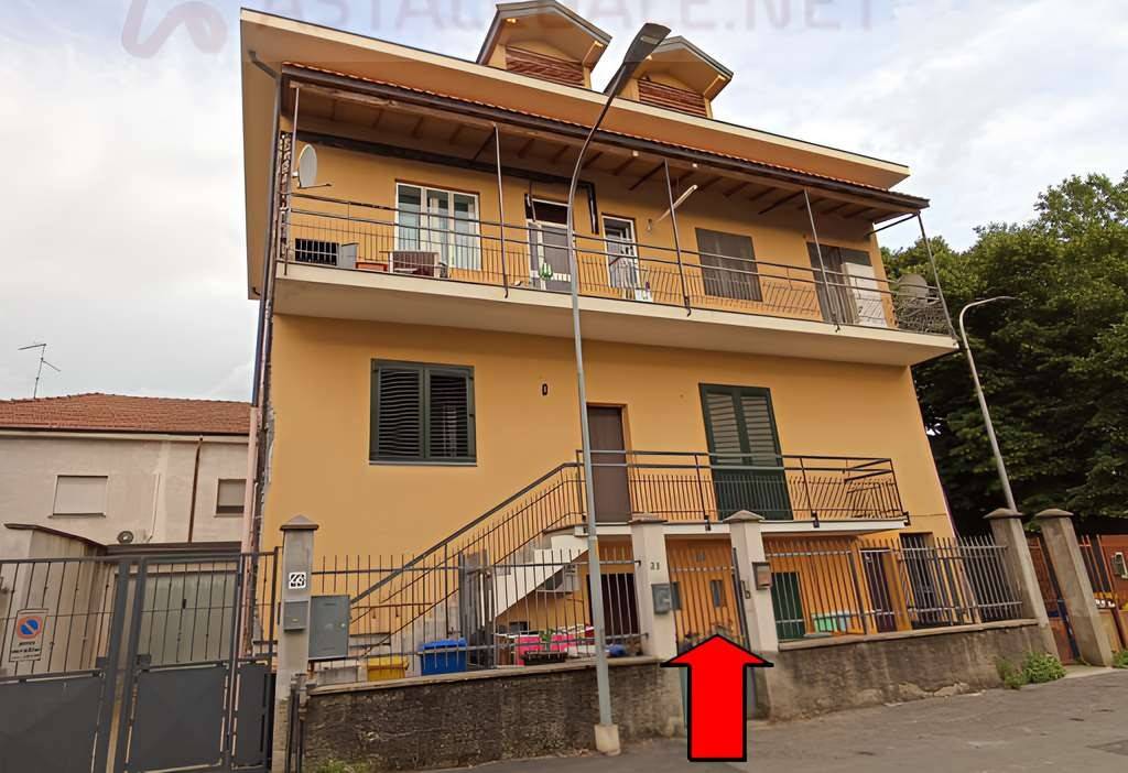 appartamento in vendita a Rho in zona Ghisolfa