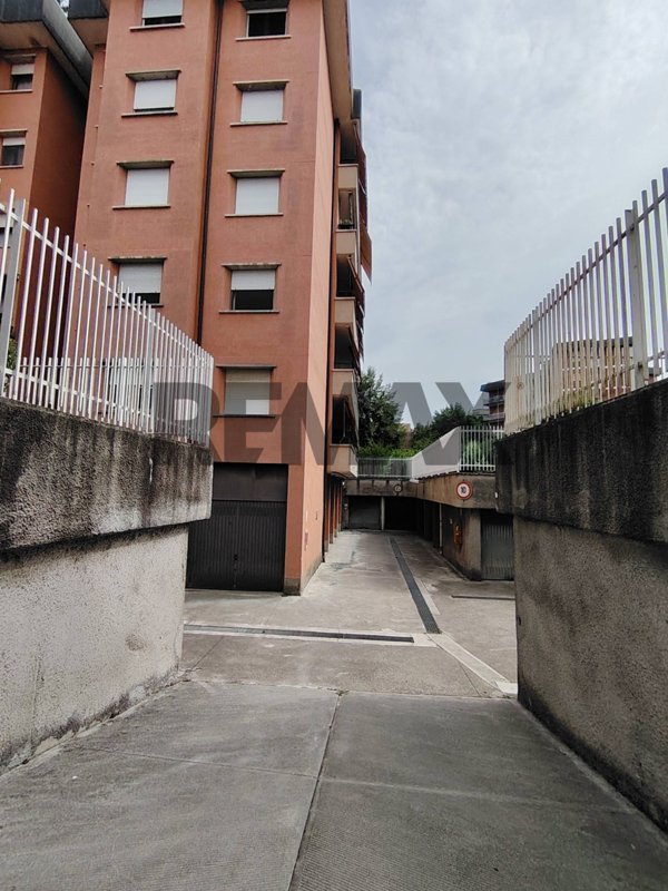 box auto in vendita a Rho in zona Terrazzano