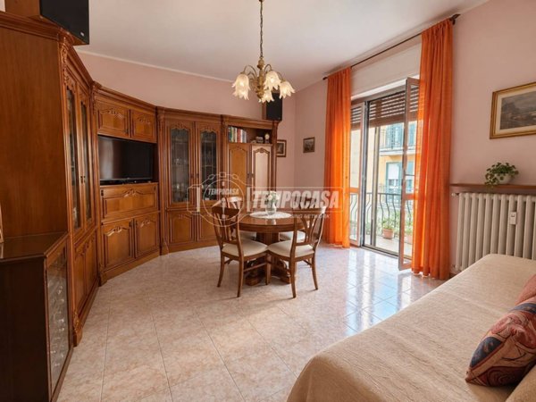 appartamento in vendita a Rho in zona Castellazzo
