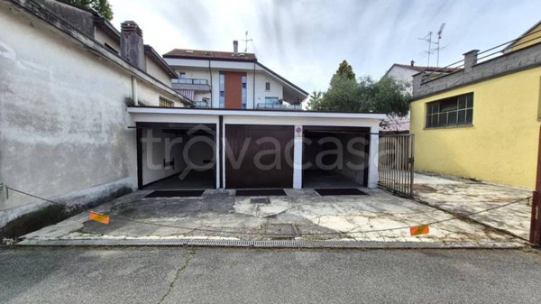 box auto in vendita a Rho in zona Biringhello