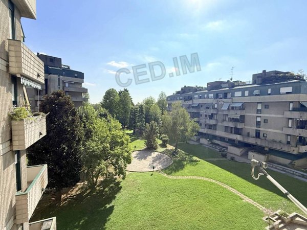 appartamento in vendita a Rho in zona Castellazzo