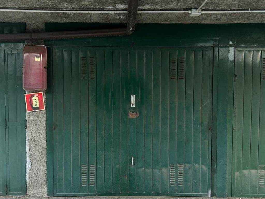 box auto in vendita a Rho in zona Castellazzo
