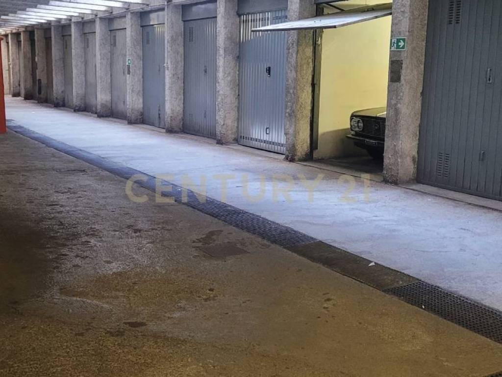 box auto in vendita a Rho