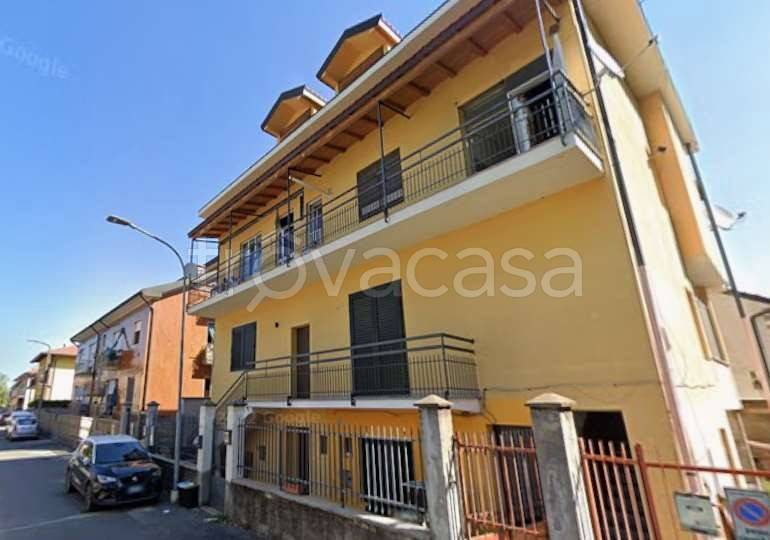 appartamento in vendita a Rho in zona Ghisolfa
