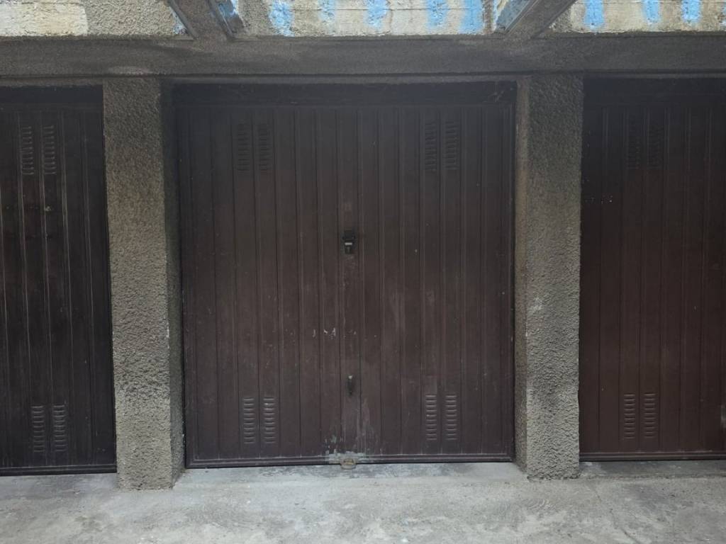 box auto in vendita a Rho in zona Mazzo