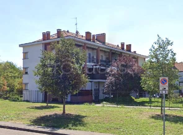 appartamento in vendita a Rho in zona Ghisolfa