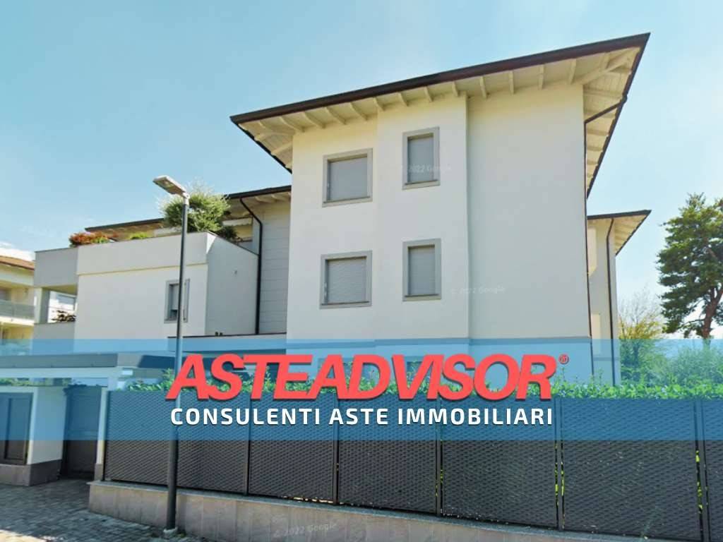 appartamento in vendita a Rho in zona Passirana