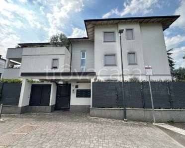 appartamento in vendita a Rho in zona Passirana
