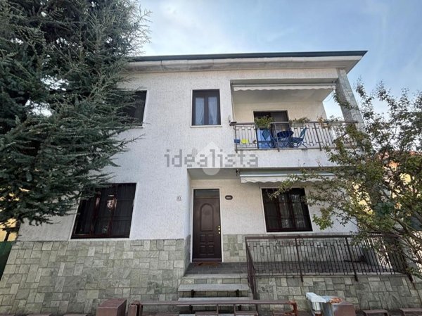 casa indipendente in vendita a Rho