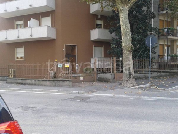 box auto in vendita a Rho in zona Biringhello