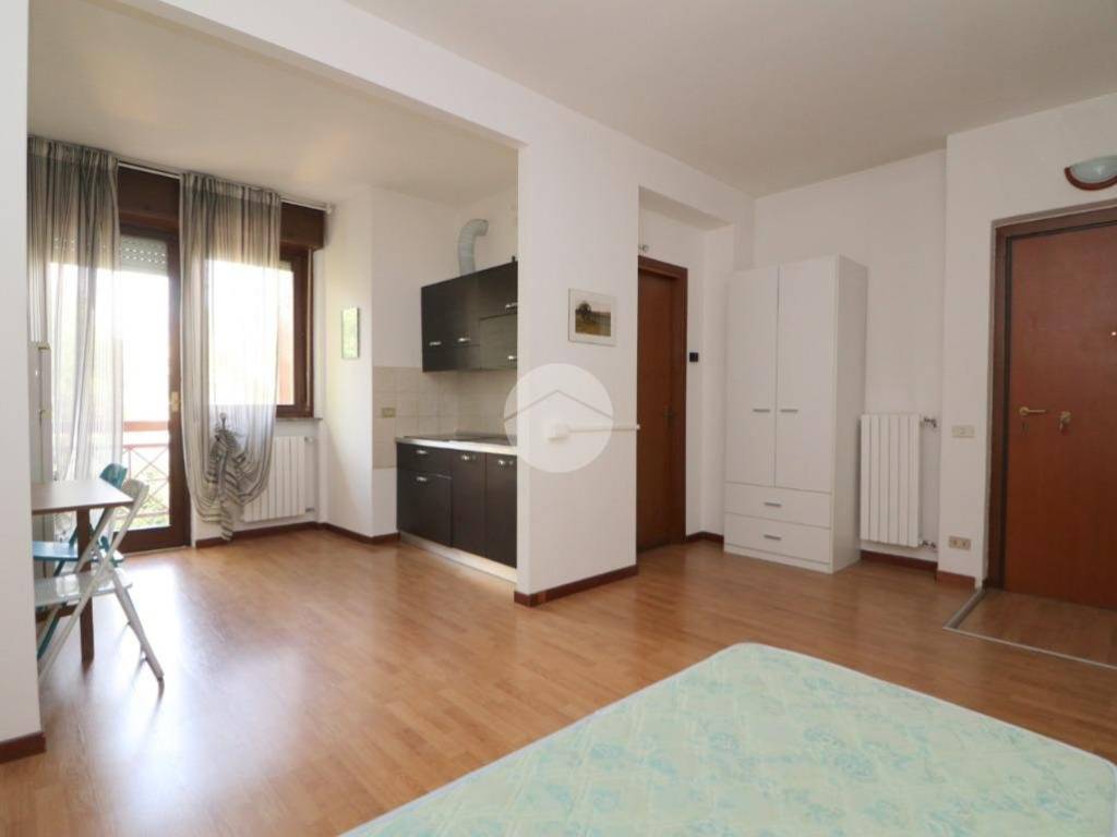 appartamento in vendita a Rho in zona Passirana