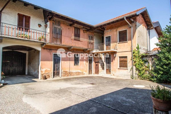 casa indipendente in vendita a Robecchetto con Induno