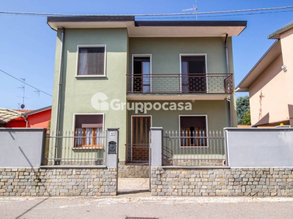 casa indipendente in vendita a Robecchetto con Induno