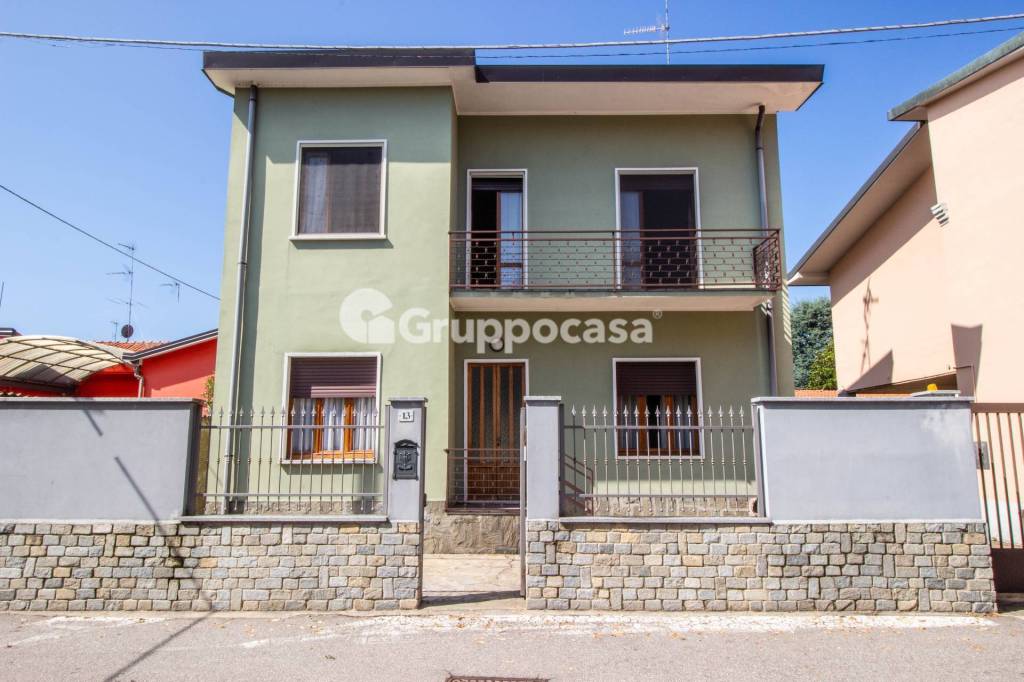 casa indipendente in vendita a Robecchetto con Induno
