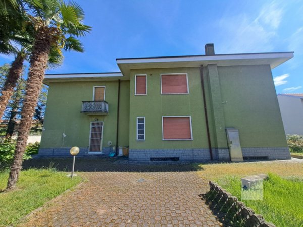 casa indipendente in vendita a Robecchetto con Induno