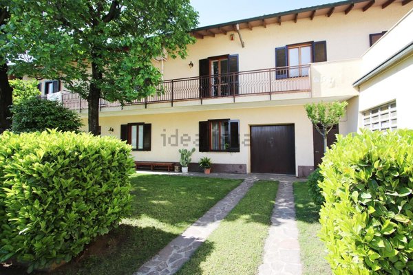 casa indipendente in vendita a Robecchetto con Induno