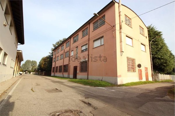 capannone in vendita a Robecchetto con Induno