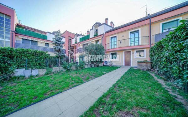 casa indipendente in vendita a Robecchetto con Induno