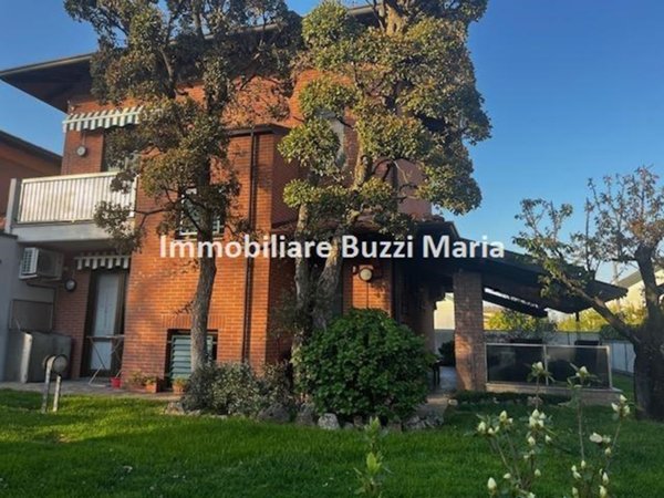 casa indipendente in vendita a Robecchetto con Induno