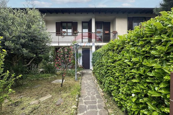 casa indipendente in vendita a Robecchetto con Induno