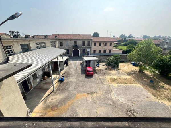 locale di sgombero in vendita a Robecchetto con Induno