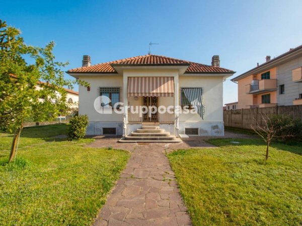 casa indipendente in vendita a Robecchetto con Induno