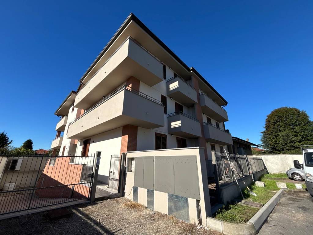 appartamento in vendita a Robecchetto con Induno in zona Malvaglio