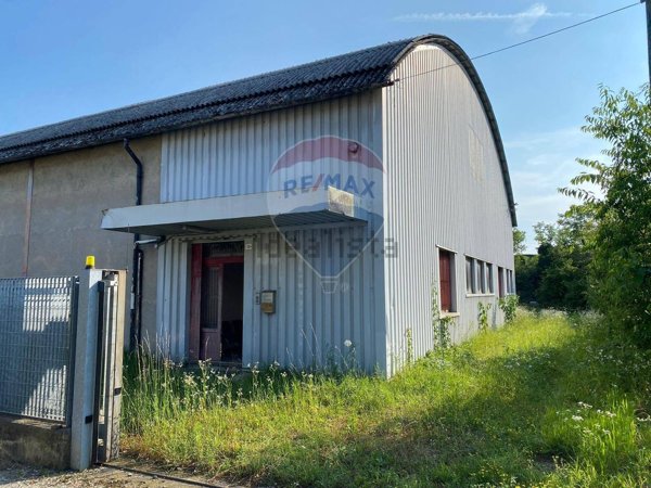 capannone in vendita a Robecchetto con Induno