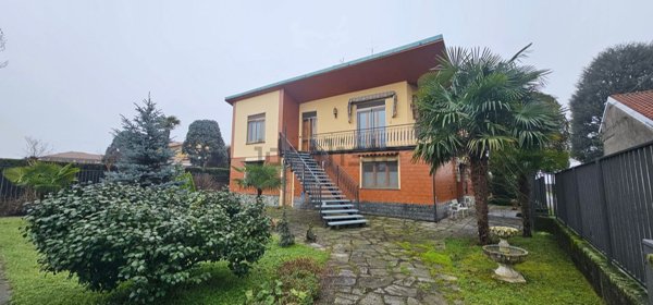 casa indipendente in vendita a Robecchetto con Induno in zona Malvaglio