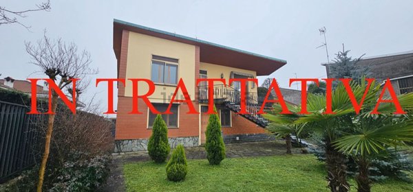 casa indipendente in vendita a Robecchetto con Induno in zona Malvaglio
