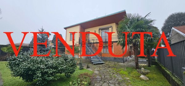 casa indipendente in vendita a Robecchetto con Induno in zona Malvaglio