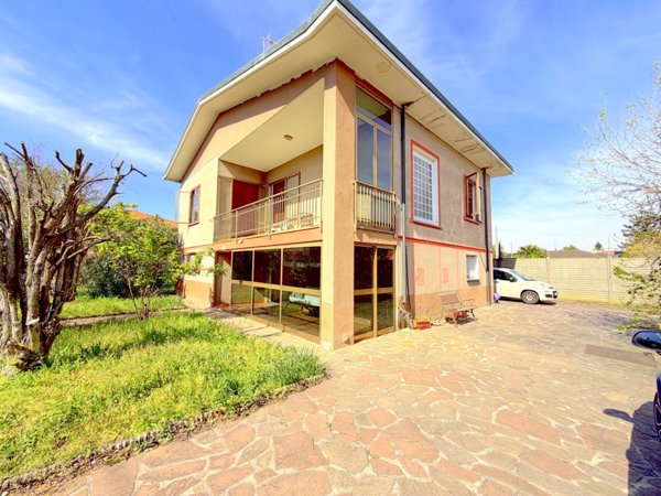 casa indipendente in vendita a Robecchetto con Induno