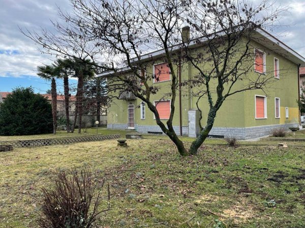 casa indipendente in vendita a Robecchetto con Induno