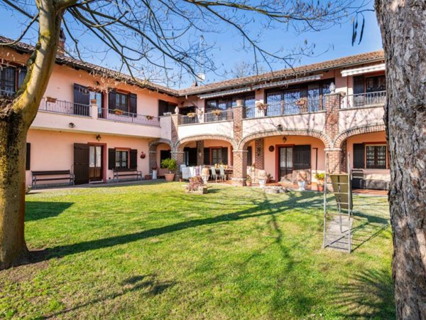 casa indipendente in vendita a Robecchetto con Induno
