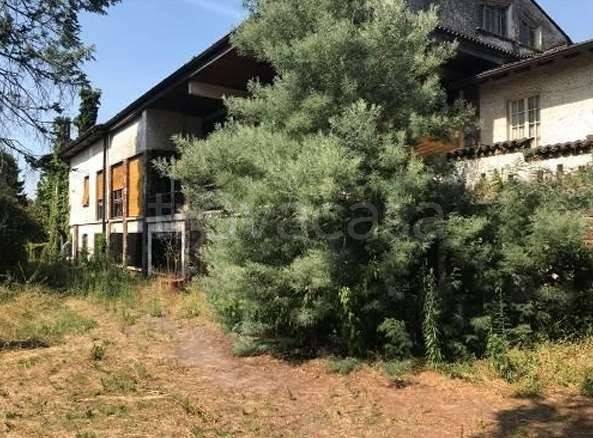 intera palazzina in vendita a Robecchetto con Induno