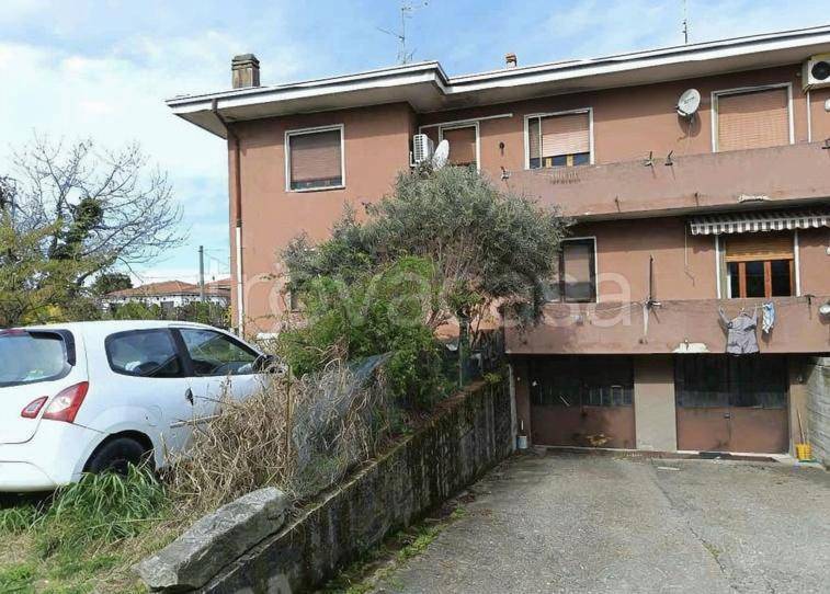 appartamento in vendita a Robecchetto con Induno in zona Malvaglio
