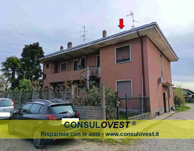 casa indipendente in vendita a Robecchetto con Induno in zona Malvaglio