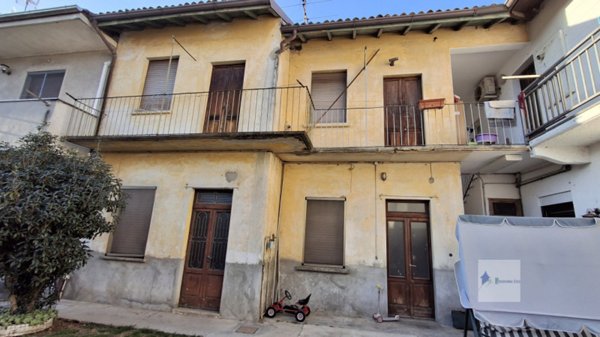 appartamento in vendita a Robecchetto con Induno in zona Malvaglio