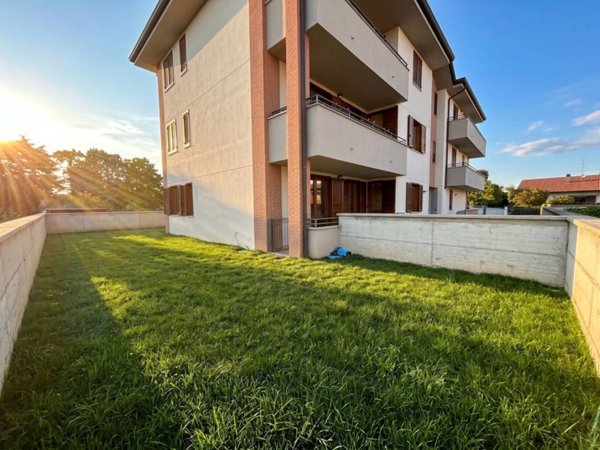 appartamento in vendita a Robecchetto con Induno in zona Malvaglio