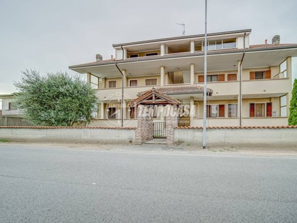 appartamento in vendita a Robecchetto con Induno in zona Malvaglio