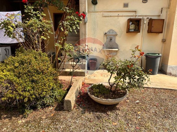 appartamento in vendita a Robecco sul Naviglio in zona Casterno
