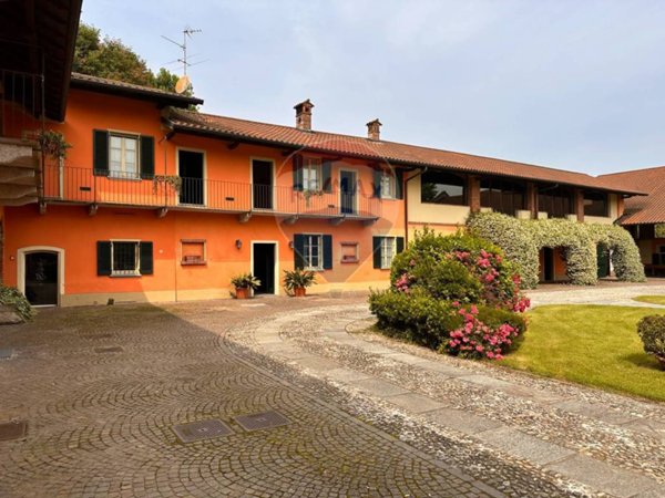 casa indipendente in vendita a Robecco sul Naviglio