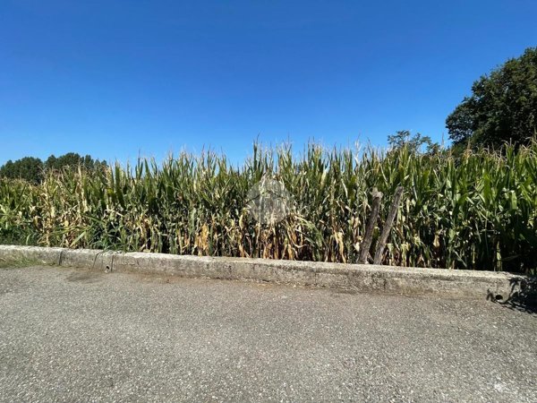 terreno edificabile in vendita a Robecco sul Naviglio