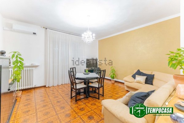 appartamento in vendita a Robecco sul Naviglio