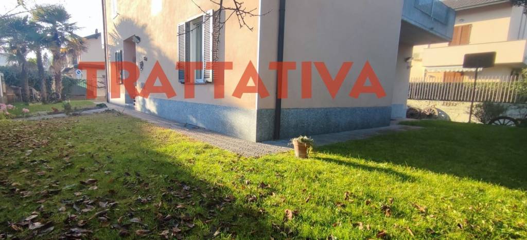 casa indipendente in vendita a Robecco sul Naviglio