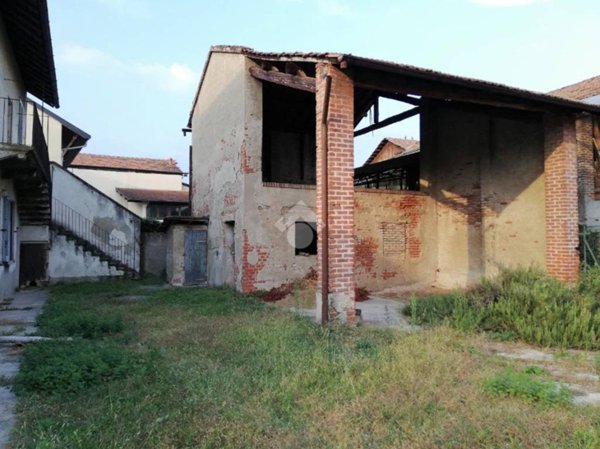 appartamento in vendita a Robecco sul Naviglio in zona Casterno
