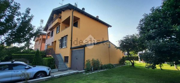 appartamento in vendita a Robecco sul Naviglio